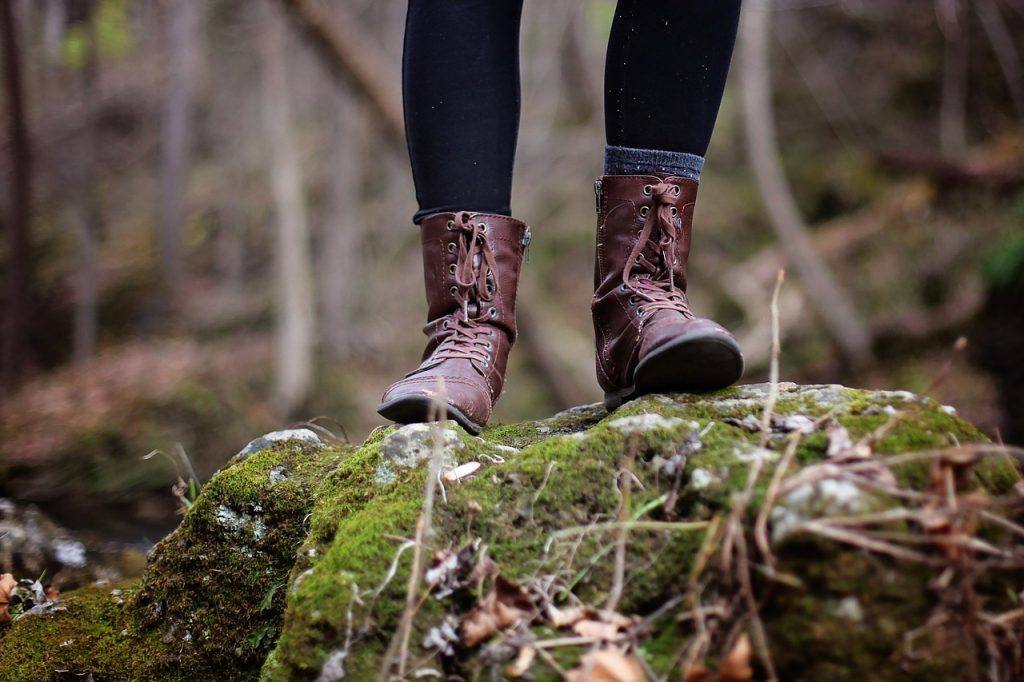 Boots Girl Hiking Leather Boots  - Pexels / Pixabay