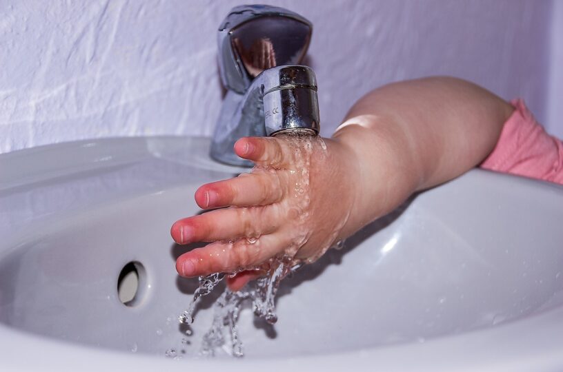 Mainz-Binger Kinder waschen Hände