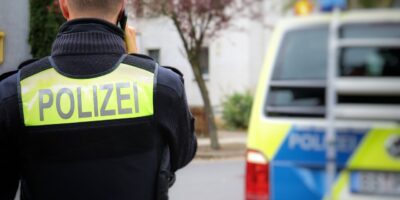 Mainz-Bingen: 23-Jähriger überschlägt sich am Hang