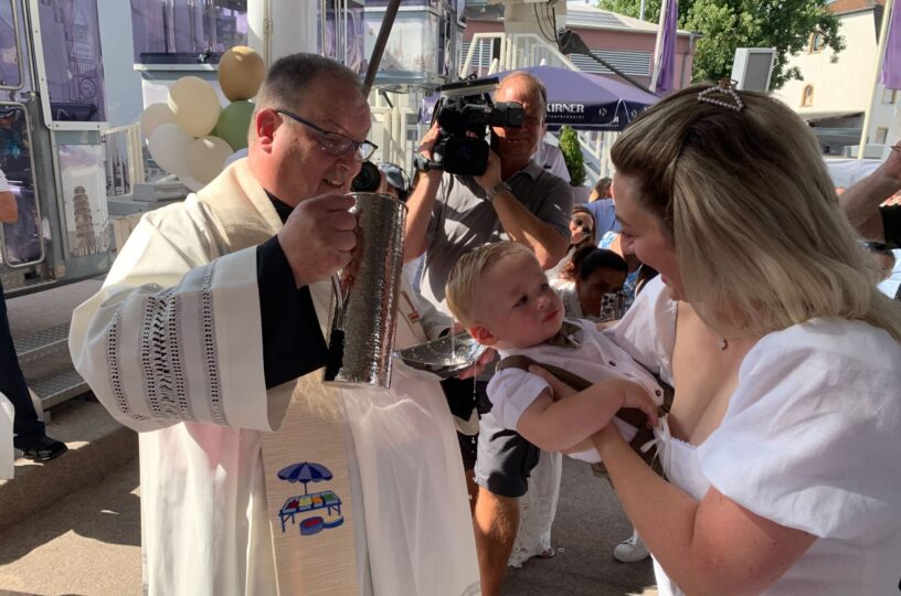 Familie Kipp tauft Nachwuchs unterm Riesenrad