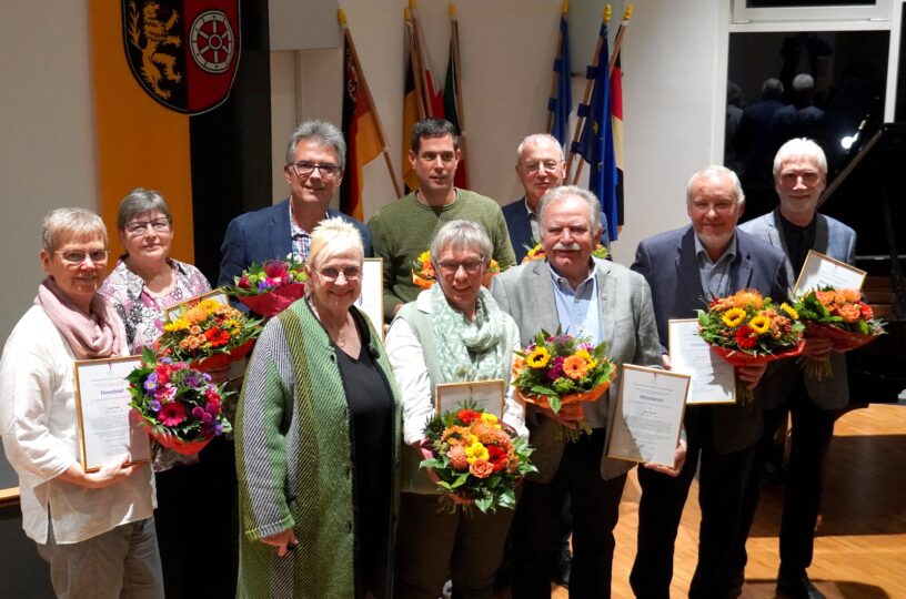 Landrätin Schäfer zeichnet Ehrenamtliche aus