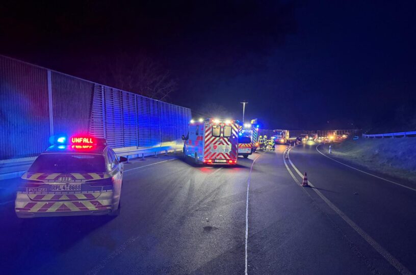 Unfall in Waldböckelheim sorgt für B 41-Sperrung