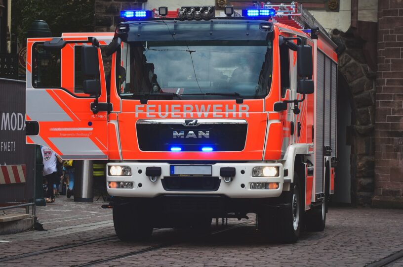 Autobrand am Autobahnkreuz Alzey – Technischer Defekt als Ursache